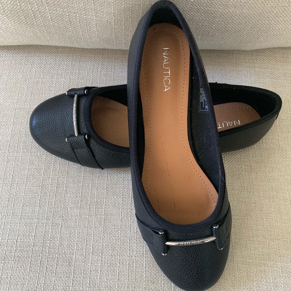 Nautica Shoes - Nautica black flats size 8.5